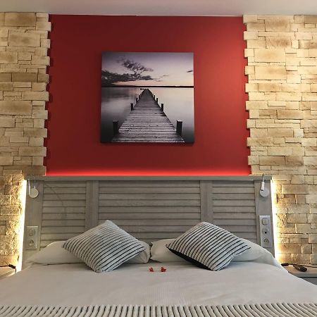 Hotel Terranostra Tarascon-sur-Ariege Exterior photo